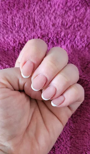 5 - Schon Schön Beauty Bar