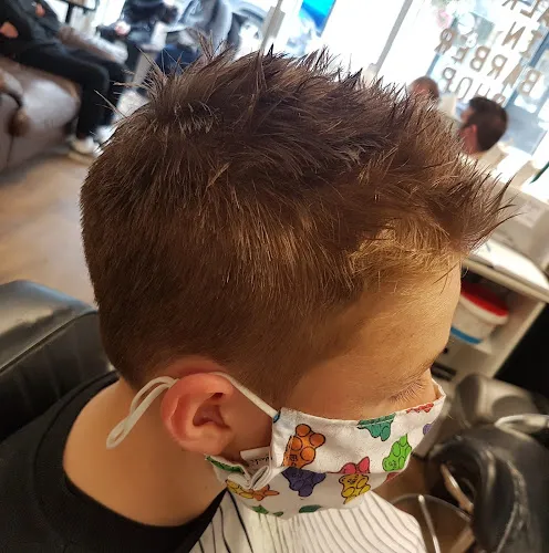 6 - Scissor Sisters Barbershop / Gentlemens Hairdresser