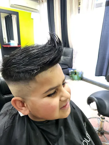 6 - SCISSOR STYLE HAIR SALON