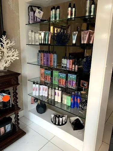 6 - Scissors By The Sea Hair & Beauty