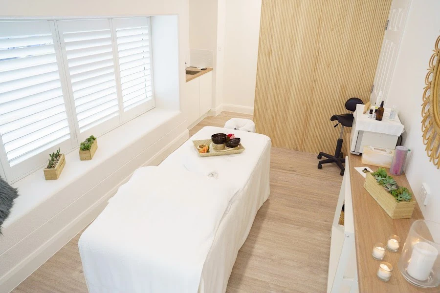 1 - Sea Scape Beauté