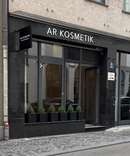 5 - Secrets of Beauty by PremiumLashes