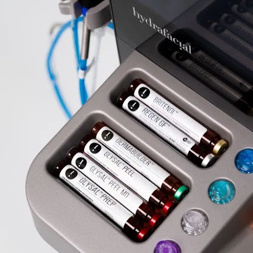 2 - Serenity nail bar