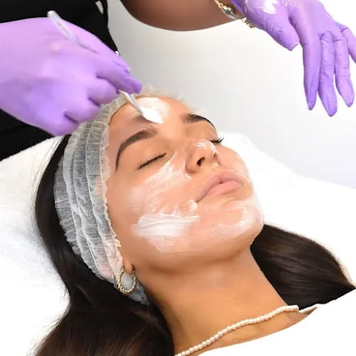 4 - Serenity nail bar