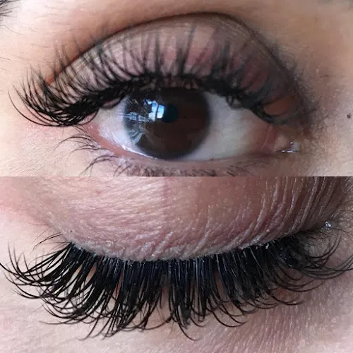 7 - Shaan Beauty Salon