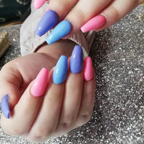 3 - Shades Hair and Beauty