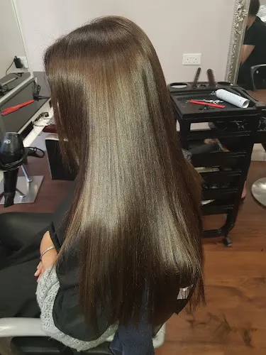 5 - Shaunas Hair & Beauty