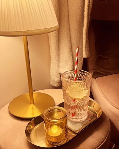 7 - Sheer Urbane Hair