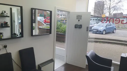 6 - Sheilas The Hair Stylist (Specialises in Perm’ infos Unisex)