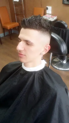 8 - Sheilas The Hair Stylist (Specialises in Perm’ infos Unisex)