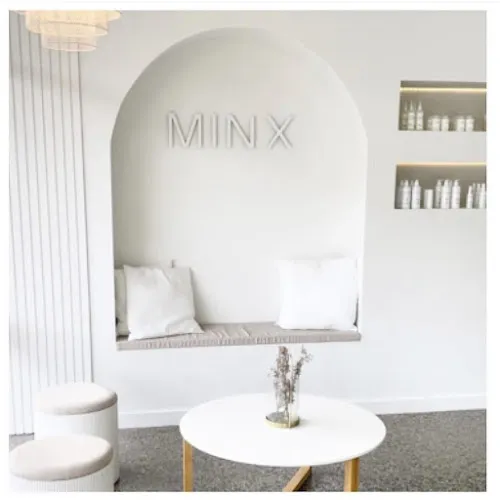 6 - Shine Hair & Beauty