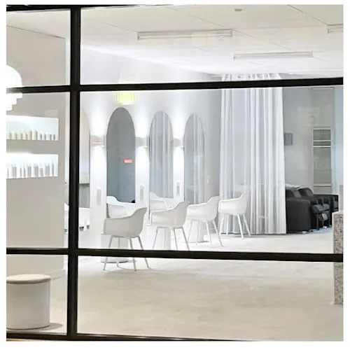 5 - Shine Hair & Beauty