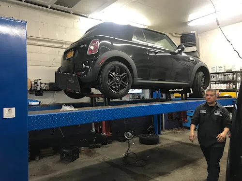 2 - Shlomo Friedman Repair Shop