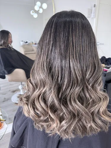 6 - Shree Beauty and Brow Parlour