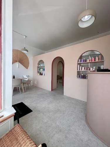 2 - Singing Hair Club