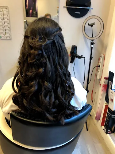 1 - SizaHairstylist