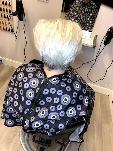 4 - SizaHairstylist