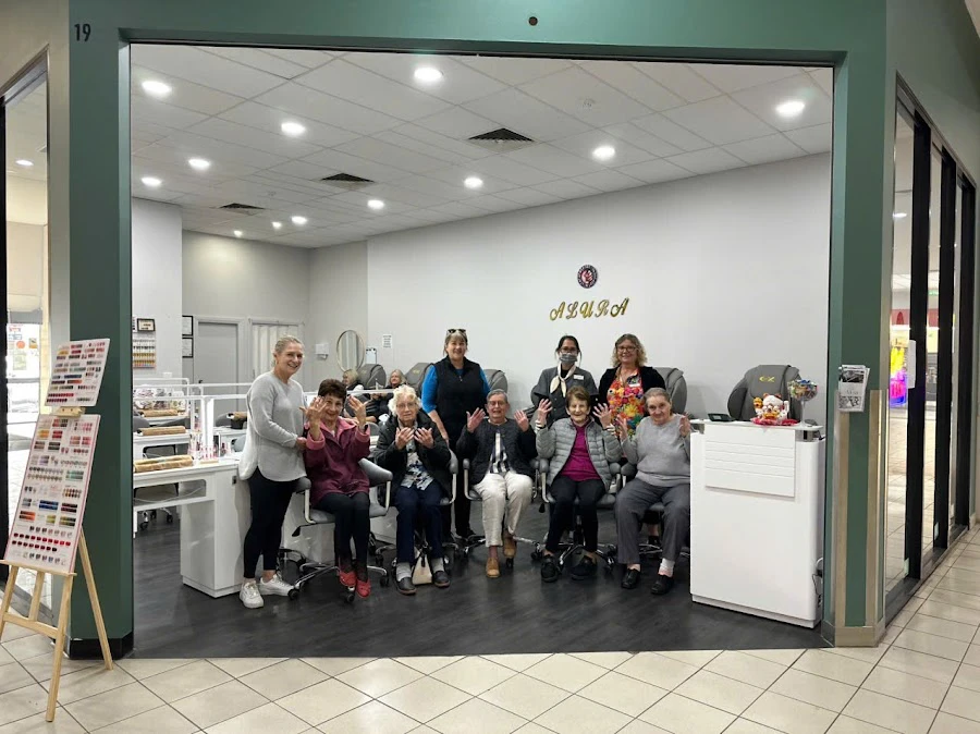 1 - Sizza Hair Studio