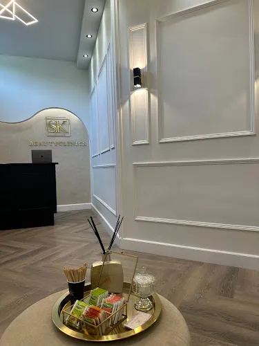 3 - SK Beautyclinics B.V.