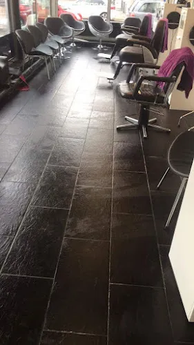 4 - Skibhus Frisøren