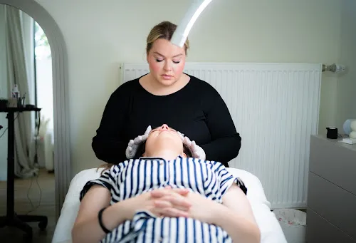 8 - SKIN ROOMS - KOSMETIKSTUDIO