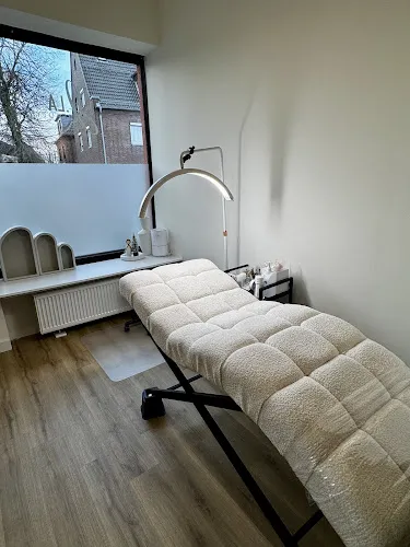 4 - SKIN ROOMS - KOSMETIKSTUDIO