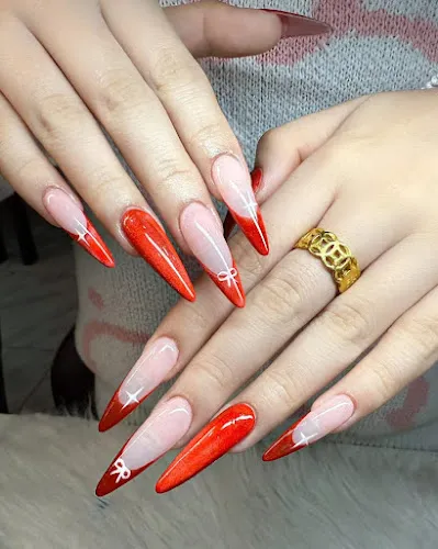 7 - Sky Nails and Spa