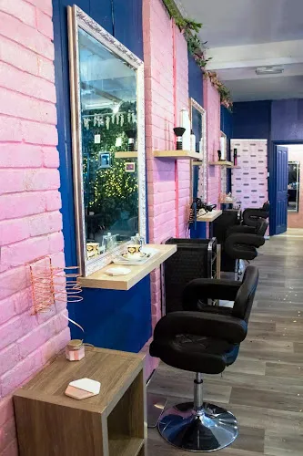 4 - Slix Hair Salon