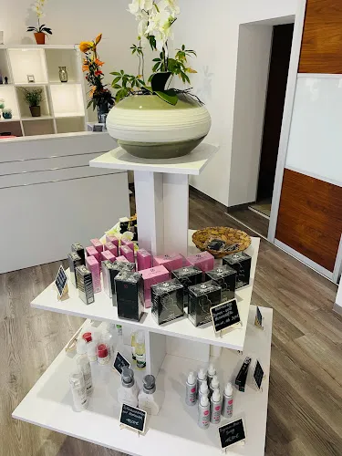 4 - Soft Cosmetic Marina Lutz