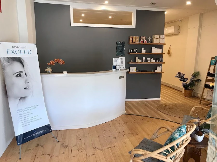 1 - Sol Lashes and Beauty