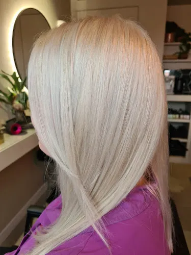 8 - Specialist in Hair | kapsalon Kampen | Davines