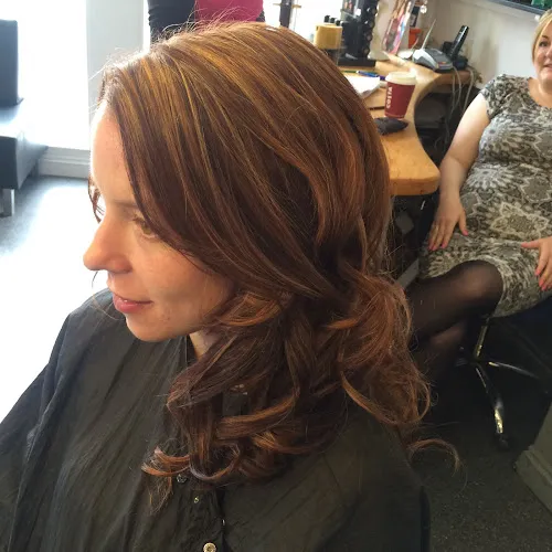 5 - Spectrum Hair Studio