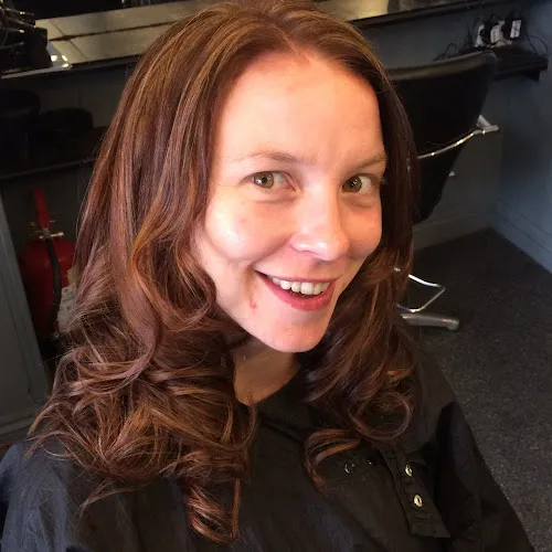 6 - Spectrum Hair Studio