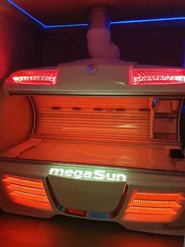 3 - St Tanz - Tanning Salon