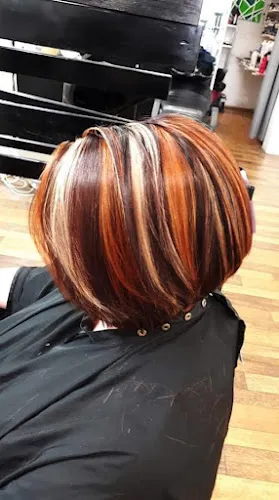 8 - Stags Hairstylist