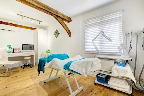 2 - İstanbul turkish barber Baughurst