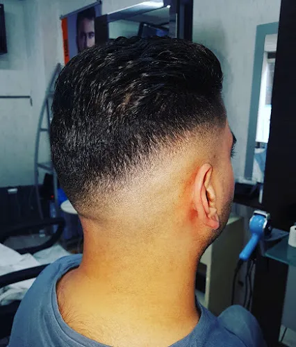 5 - Star Barber