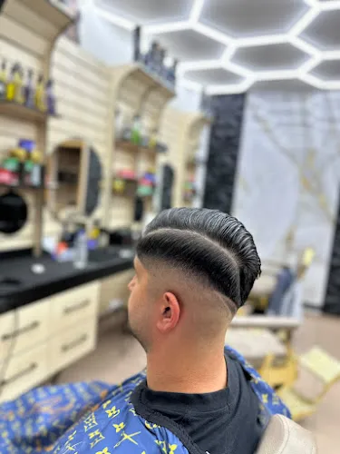 3 - Star Friseur