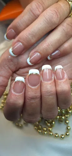 8 - Starko Friseur & Barber