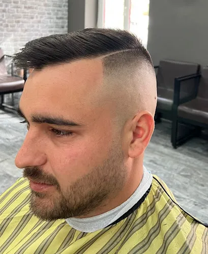 7 - Stars barbershop