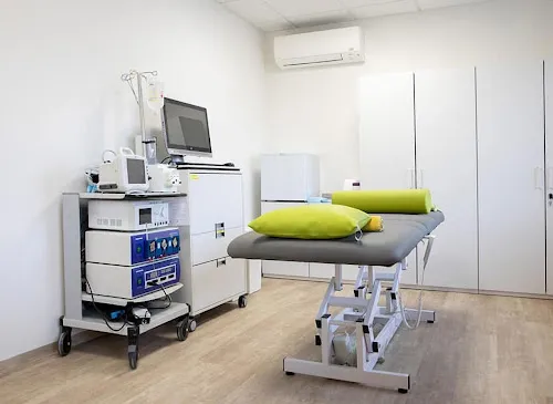 3 - Stars barbershop