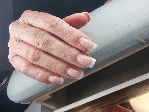 1 - StayStylishByIris