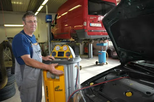 4 - Stefan Schröder