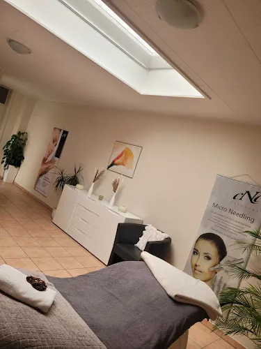 1 - Steffys Beauty Salon