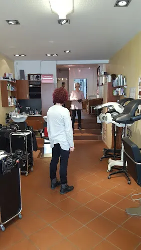 5 - Steinbach Hair Styling