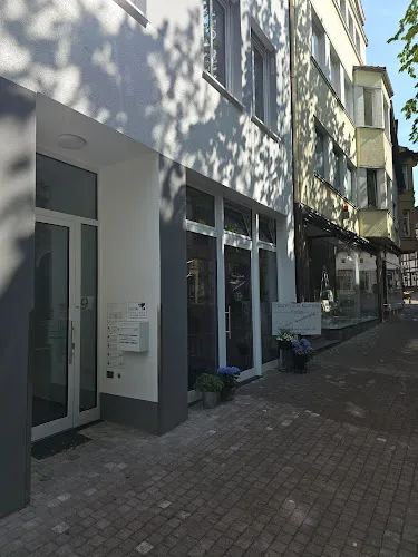 4 - Steinbach Hair Styling