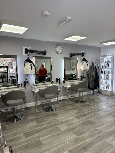 2 - Stephanie Guadagnini Hair Salon