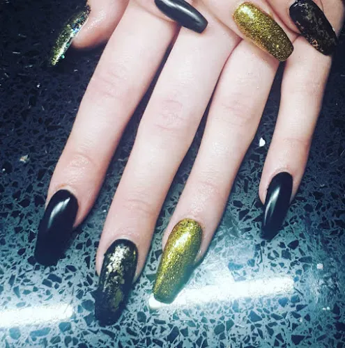 5 - Stephs Beauty Lounge