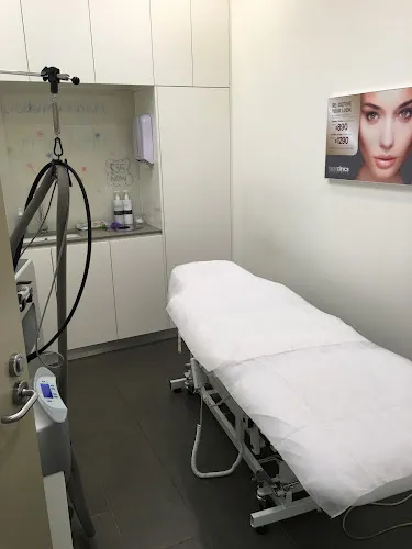 2 - Stockton Hair Villa