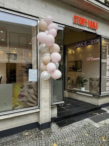 2 - Story Nails Bielefeld